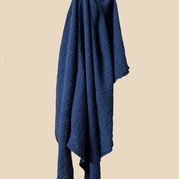 Swaddle Blanket in Blue Gauze, Excellent Used Condition - Picture 1 of 3